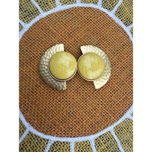 Vtg  Clip On Earrings Faux Yellow Leather And Hammered Gold Modern Art Shape
